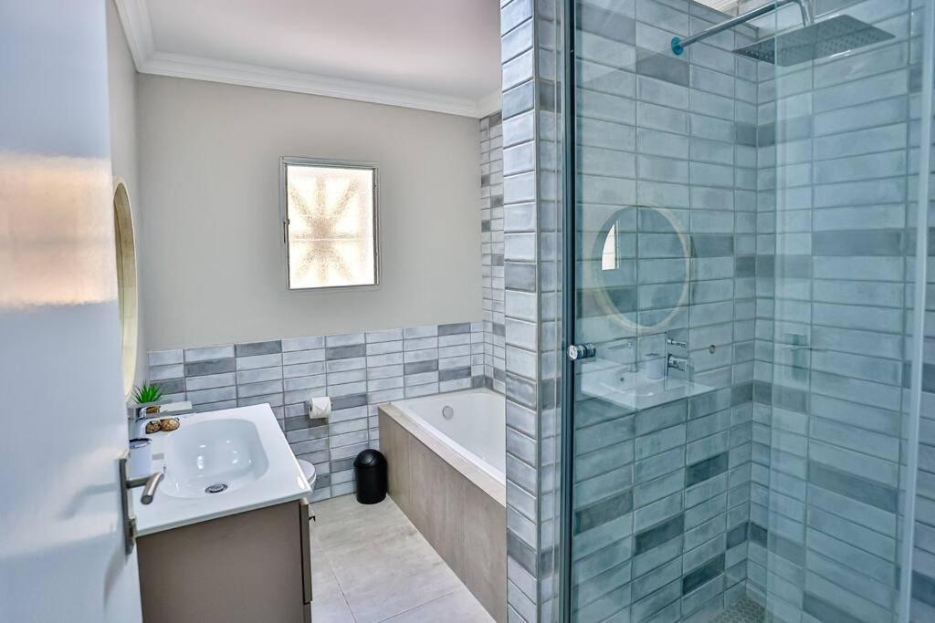 Apartamento Large Sea View, Walk To Eateries, Loadshed Free Ballito Exterior foto
