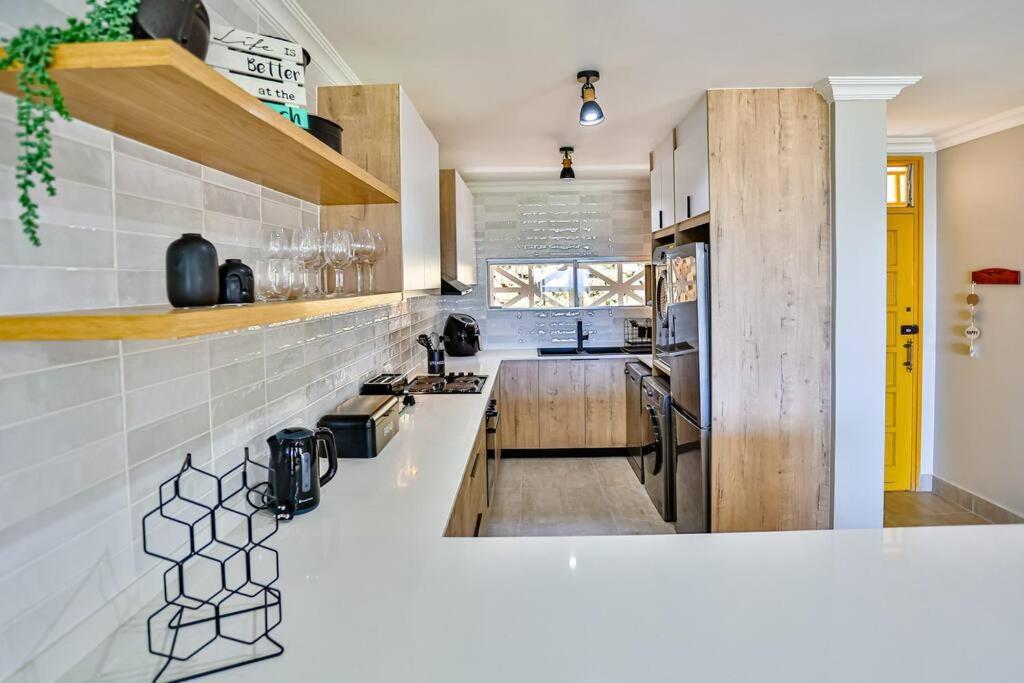 Apartamento Large Sea View, Walk To Eateries, Loadshed Free Ballito Exterior foto